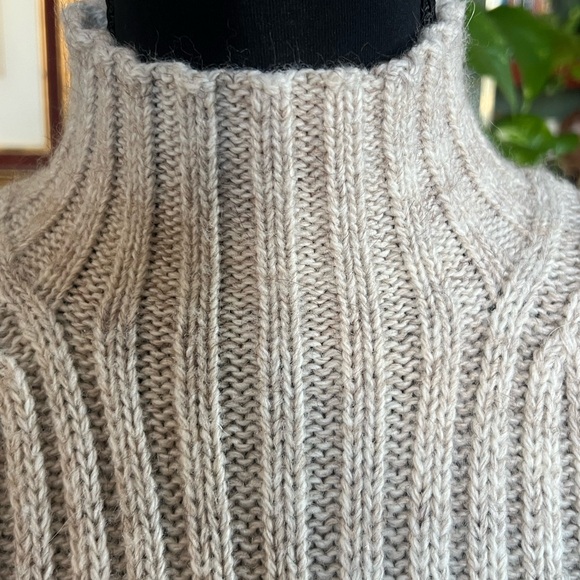 Lauren Ralph Lauren woman’s Cream Turtleneck Sweater - Picture 4 of 5